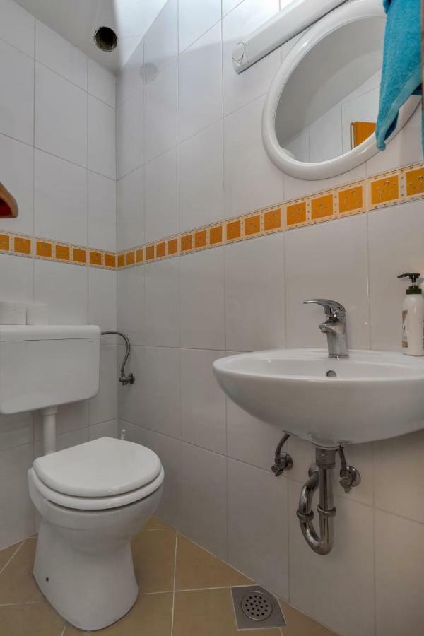شقة Apartman Sunce ماكارسكا المظهر الخارجي الصورة